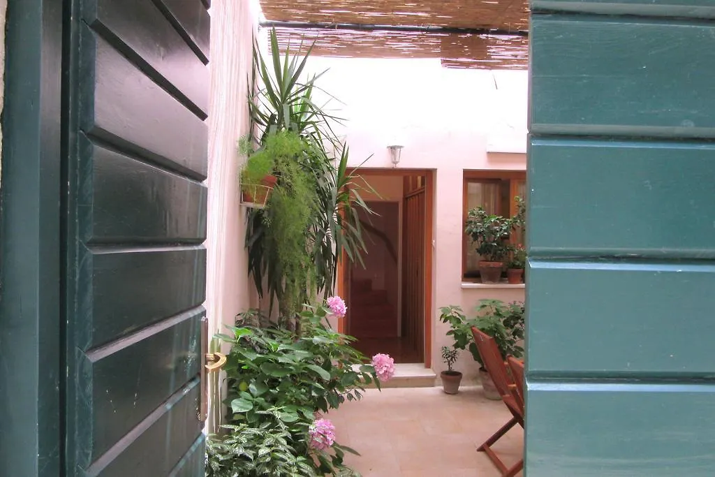 Dobra Apartments Trogir Hırvatistan
