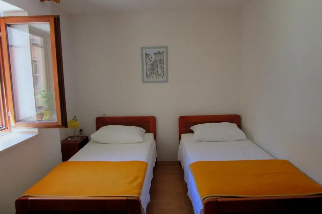 Dobra Apartments Trogir